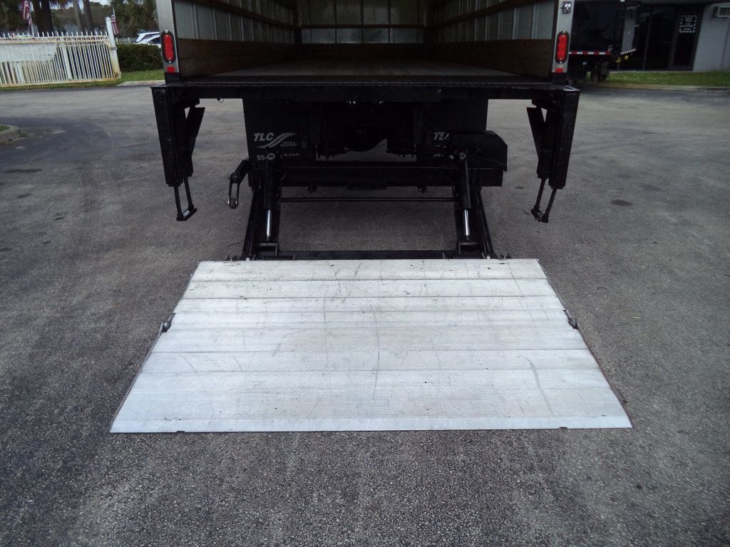 2019 International 4300 w/ 26ft Dry Freight Moving Box Truck w/ Lift Gate - 22999102 - 37