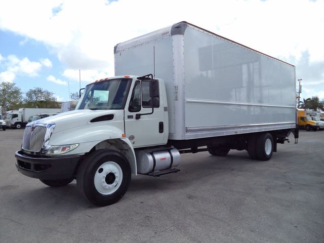 2019 International 4300 w/ 26ft Dry Freight Moving Box Truck w/ Lift Gate - 22999102 - 5