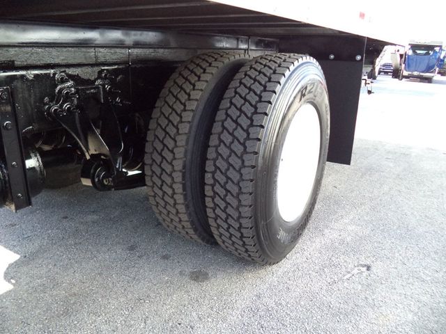 2019 International 4300 w/ 26ft Refrigerated Box Truck Carrier Supra 860 Reefer - 23005798 - 11