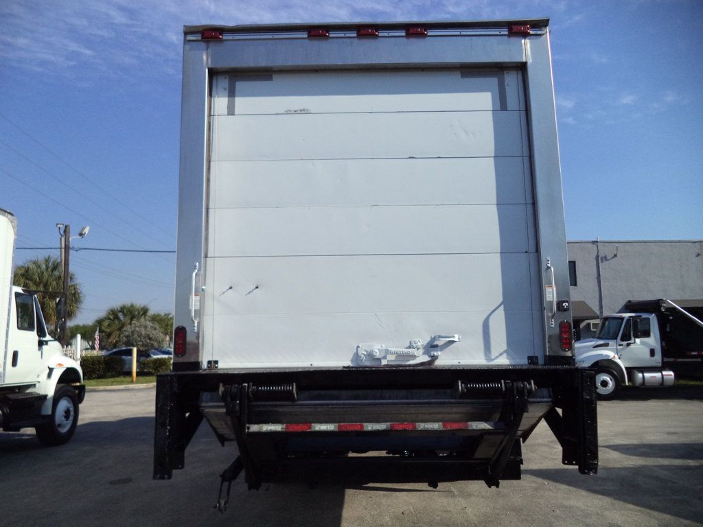 2019 International 4300 w/ 26ft Refrigerated Box Truck Carrier Supra 860 Reefer - 23005798 - 17
