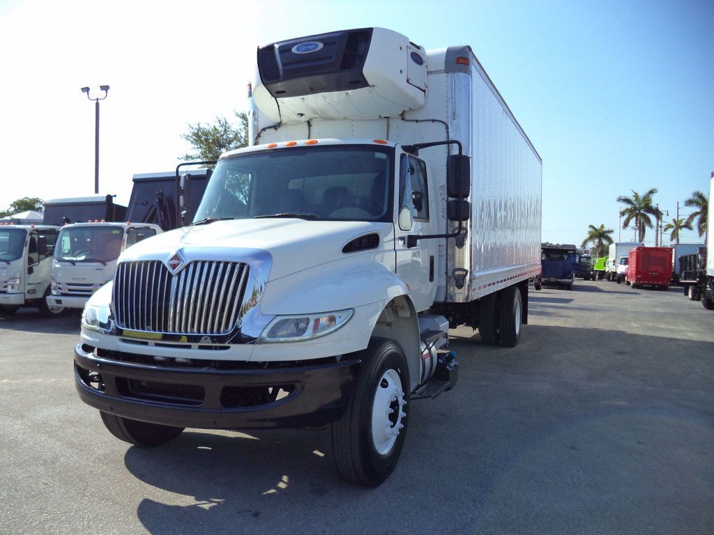 2019 International 4300 w/ 26ft Refrigerated Box Truck Carrier Supra 860 Reefer - 23005798 - 2