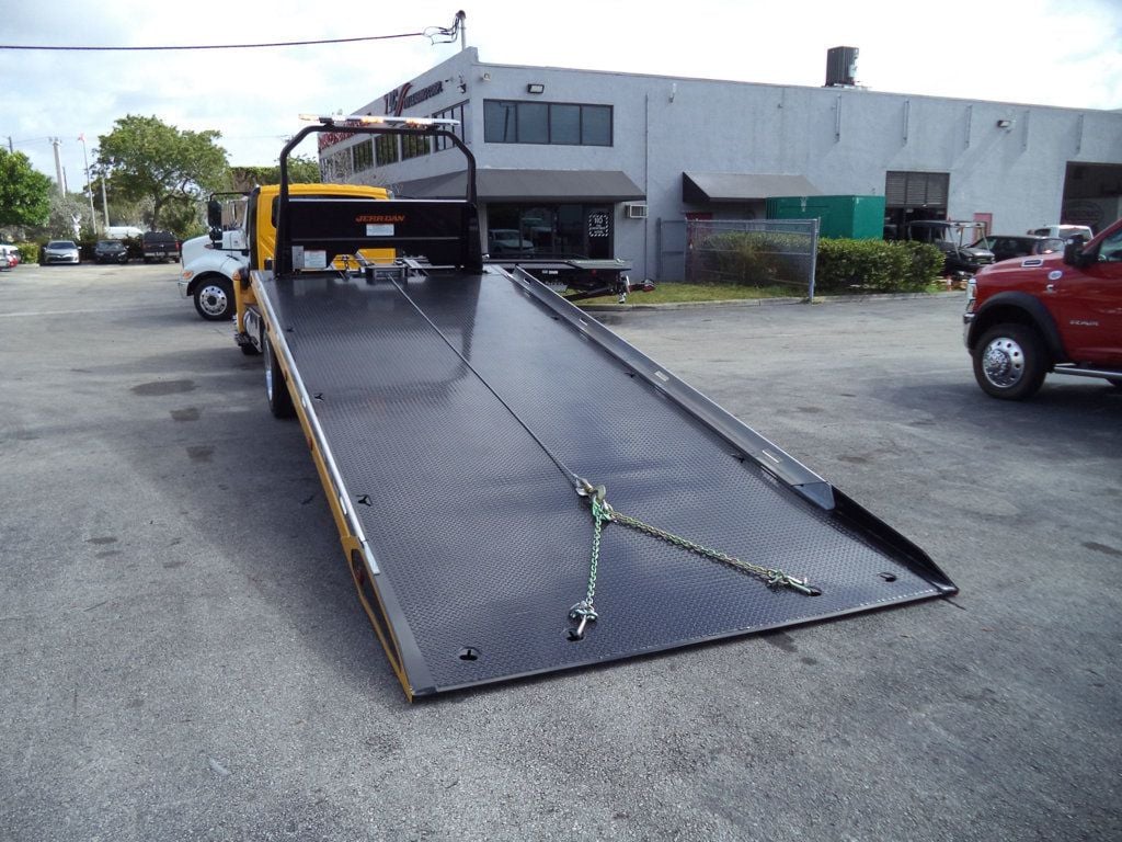 2019 International 4300 w/ Brand New 22' JerrDan 6 Ton XLP Car Carrier Rollback - 22829580 - 23