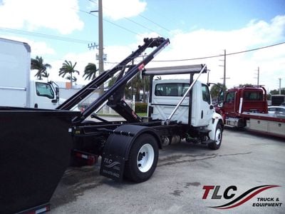 2019 International 4300