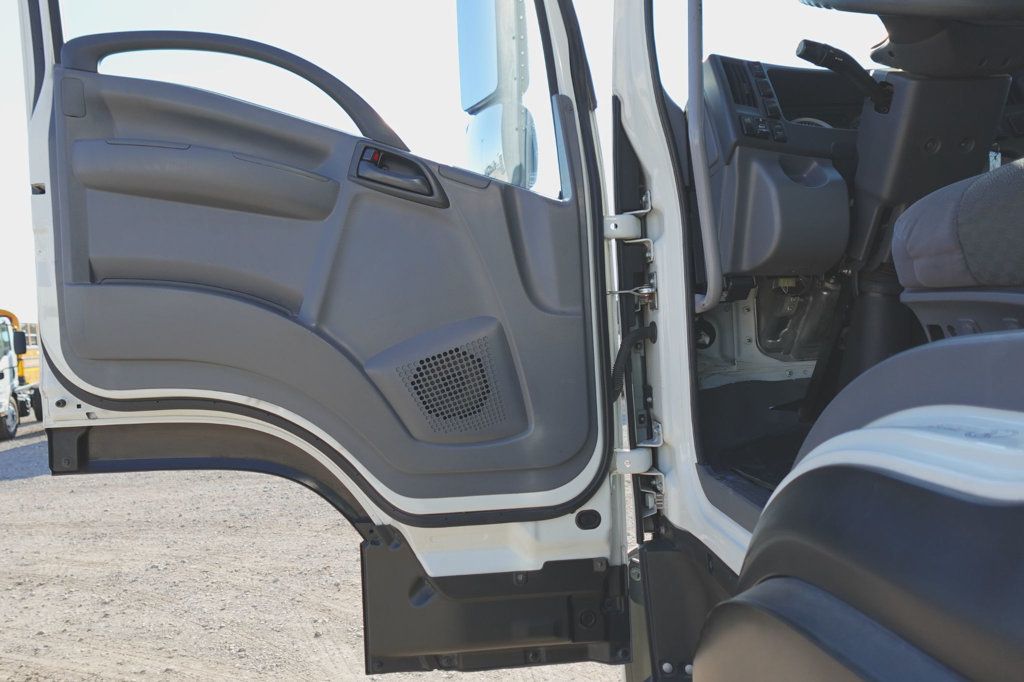 2019 Isuzu FTR (26ft Box with ICC Bumper) - 22598254 - 17