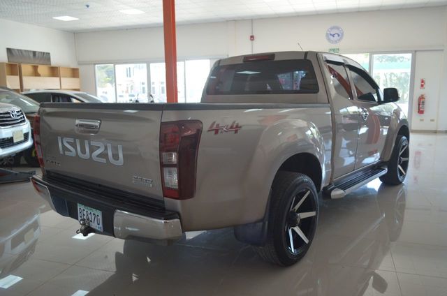 2019 Isuzu IQL7067 D-Max Double Cab 2.5 Turbo Diesel Automatico Y Full Extras - 20410340 - 5