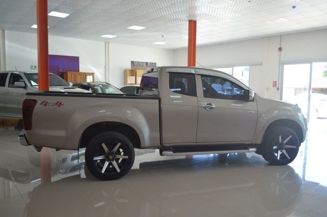 2019 Isuzu IQL7067 D-Max Double Cab 2.5 Turbo Diesel Automatico Y Full Extras - 20410340 - 6