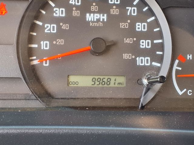 2019 Isuzu NPR 14' Box Truck w/Liftgate - 23009758 - 32