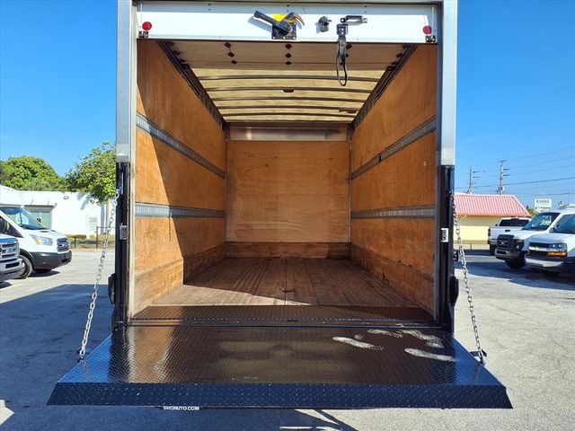 2019 Isuzu NPR 20' Box Truck w/Liftgate - 22950932 - 19