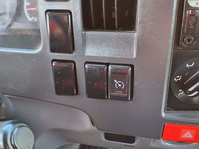 2019 Isuzu NPR 20' Box Truck w/Liftgate - 22950932 - 25