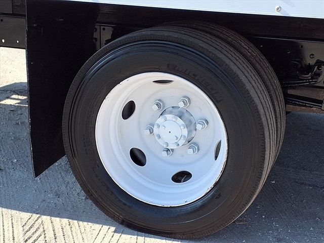 2019 Isuzu NPR 20' Box Truck w/Liftgate - 22950932 - 33