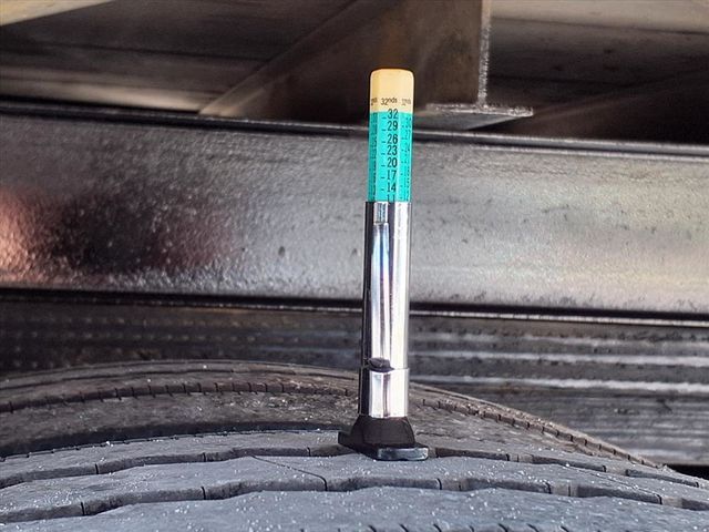 2019 Isuzu NPR 20' Box Truck w/Liftgate - 22950932 - 34