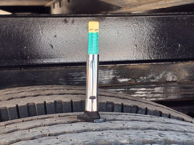 2019 Isuzu NPR 20' Box Truck w/Liftgate - 22950932 - 37