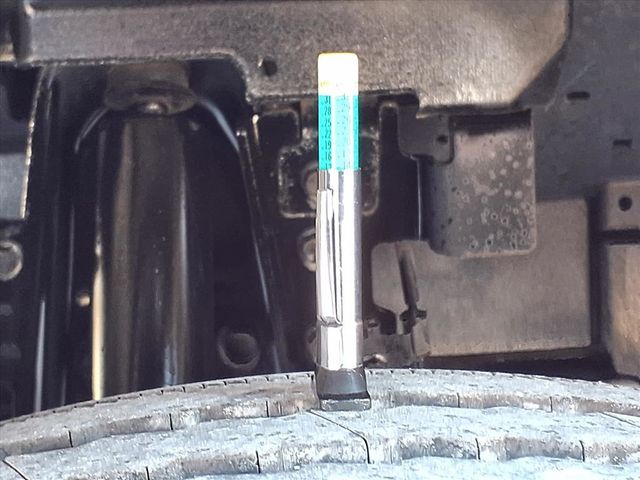 2019 Isuzu NPR 20' Box Truck w/Liftgate - 22950932 - 40