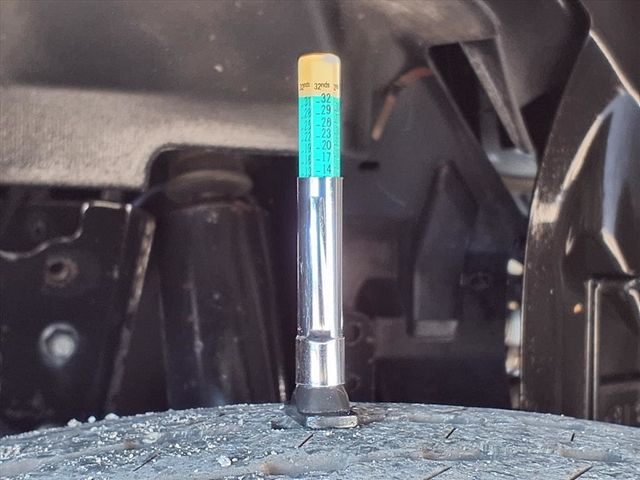 2019 Isuzu NPR 24' Box Truck - 22938181 - 35