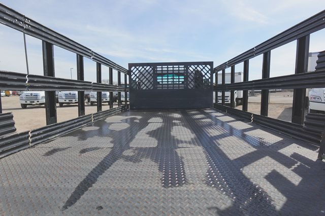 2019 Isuzu NPR HD (16ft Stakebed w/Liftgate) - 22481877 - 11