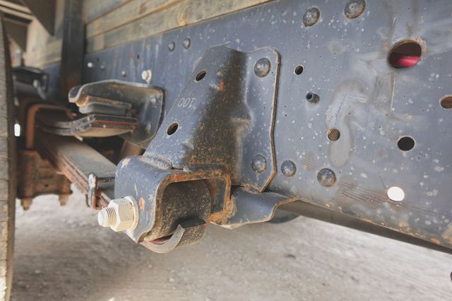 2019 Isuzu NPR HD (16ft Stakebed w/Liftgate) - 22481877 - 17