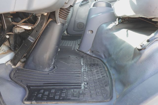 2019 Isuzu NPR HD (16ft Stakebed w/Liftgate) - 22481877 - 22