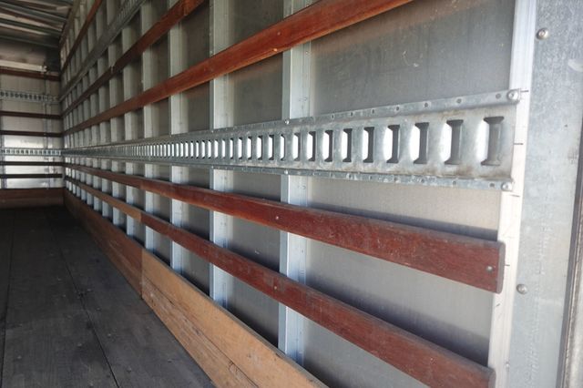 2019 Isuzu NPR HD (20ft Box w/ Lift Gate) - 22963602 - 21