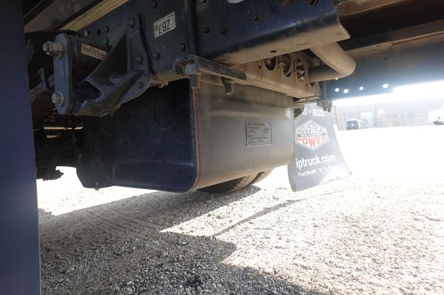 2019 Isuzu NPR HD (20ft Box w/ Lift Gate) - 22963602 - 23