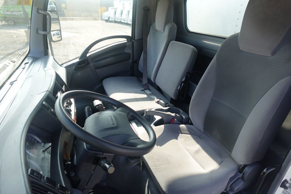 2019 Isuzu NPR HD (20ft Box w/ Lift Gate) - 22963602 - 31
