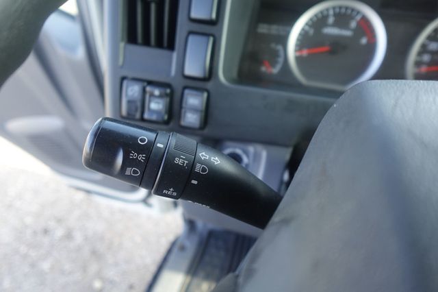 2019 Isuzu NPR HD (20ft Box w/ Lift Gate) - 22963602 - 33