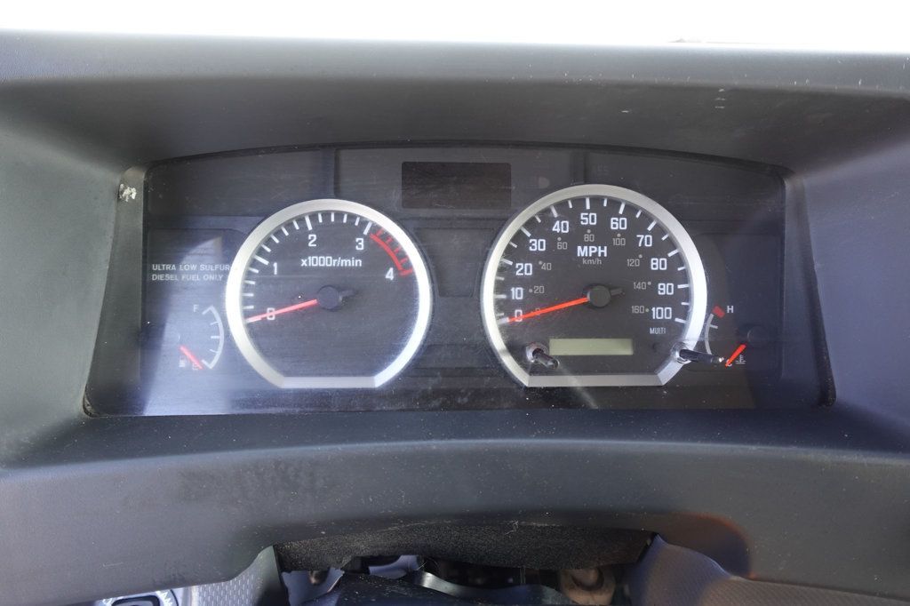 2019 Isuzu NPR HD (20ft Box w/ Lift Gate) - 22963602 - 35