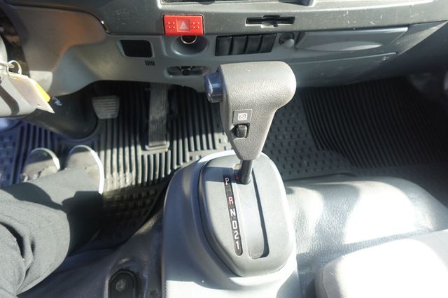 2019 Isuzu NPR HD (20ft Box w/ Lift Gate) - 22963602 - 39