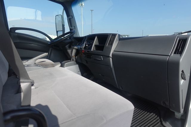 2019 Isuzu NPR HD (20ft Box w/ Lift Gate) - 22963602 - 49