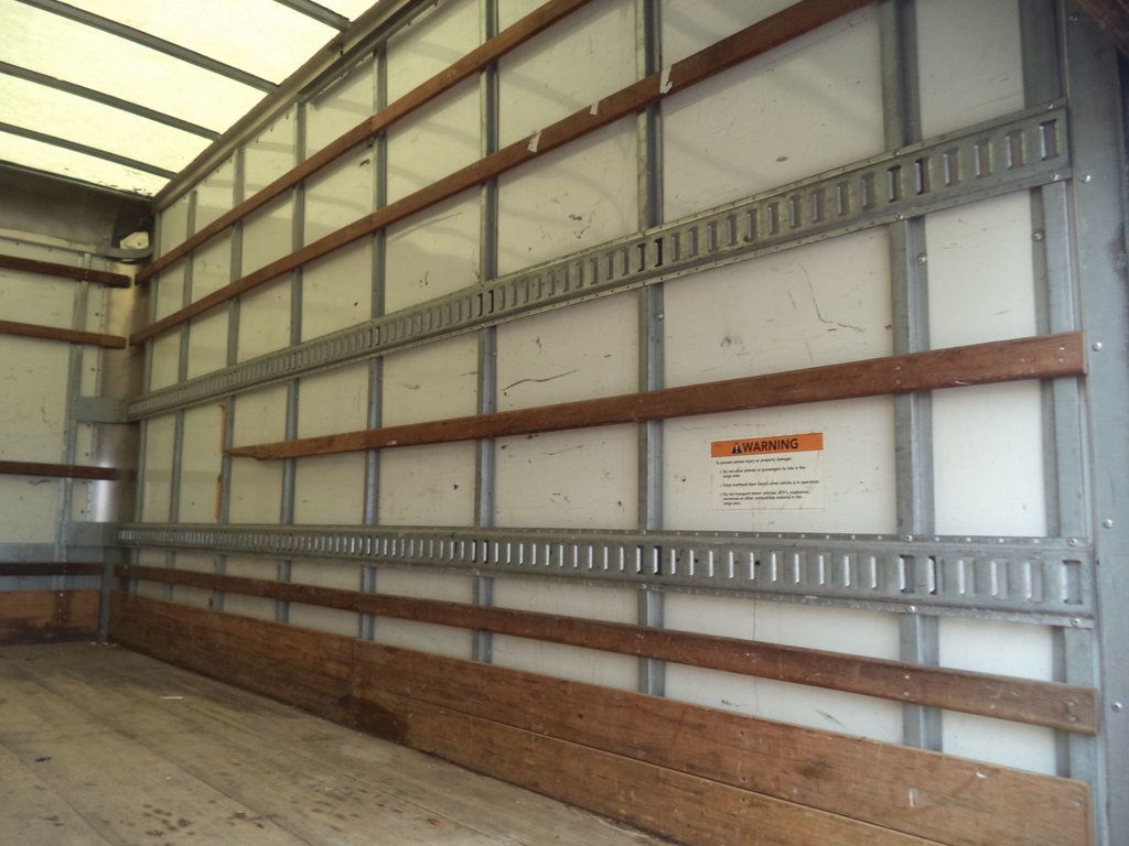 2019 Isuzu NPR HD Gas w/ 16ft Box Truck Dry Cargo Truck & Aluminum Liftgate - 23043151 - 22