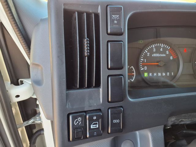 2019 Isuzu NPR-HD 14' Box Truck w/Liftgate - 23095815 - 22