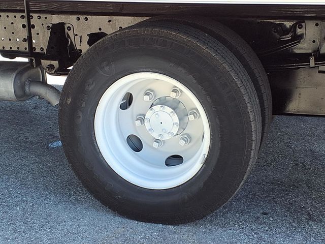 2019 Isuzu NPR-HD 14' Box Truck w/Liftgate - 23095815 - 34