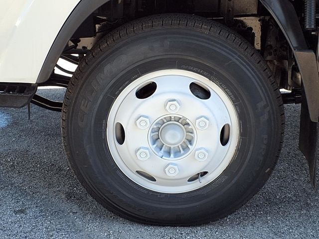2019 Isuzu NPR-HD 14' Box Truck w/Liftgate - 23095815 - 37