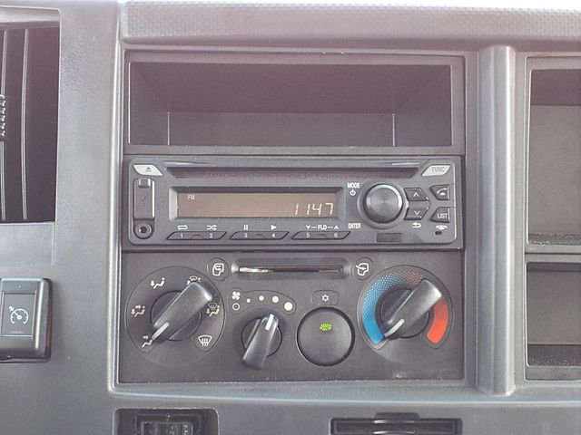 2019 Isuzu NPR-HD Crew Cab 16' Landscape Dovetail - 23087458 - 10