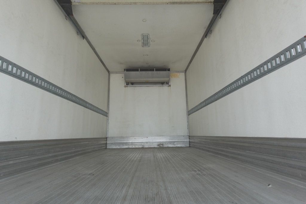 2019 Isuzu NRR (16ft Reefer with Step Bumper) - 22867450 - 11
