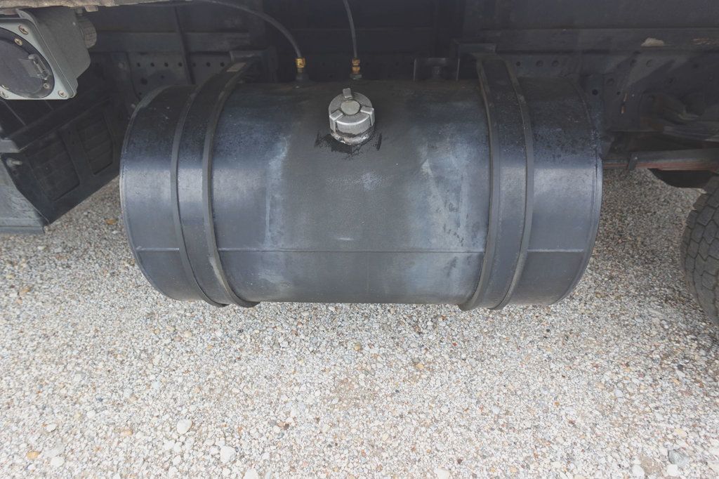 2019 Isuzu NRR (16ft Reefer with Step Bumper) - 22867450 - 48