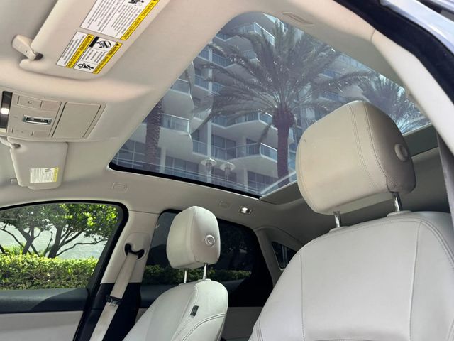 2019 Jaguar E-PACE P250 AWD SE - 22887510 - 17