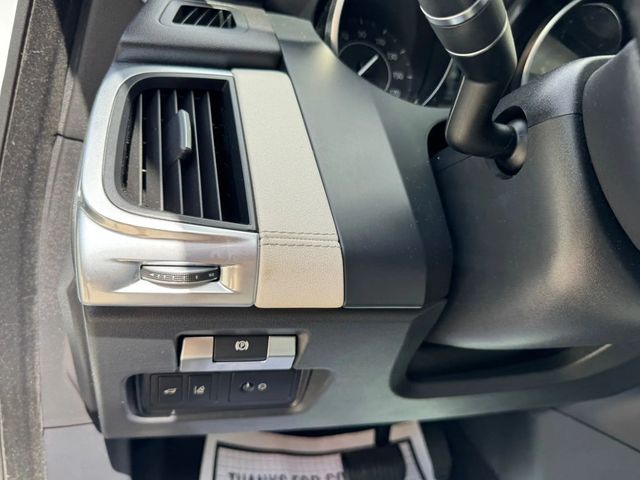 2019 Jaguar E-PACE P250 AWD SE - 22887510 - 19