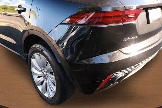 2019 Jaguar E-PACE P250 AWD SE - 23018560 - 9