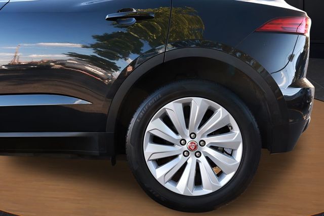 2019 Jaguar E-PACE P250 AWD SE - 23018560 - 10