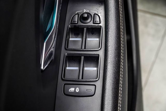 2019 Jaguar E-PACE P300 AWD R-Dynamic S - 23007029 - 33