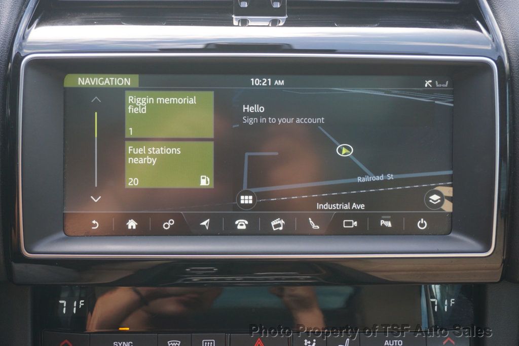 2019 Jaguar F-PACE 25t Premium AWD - 23073132 - 16
