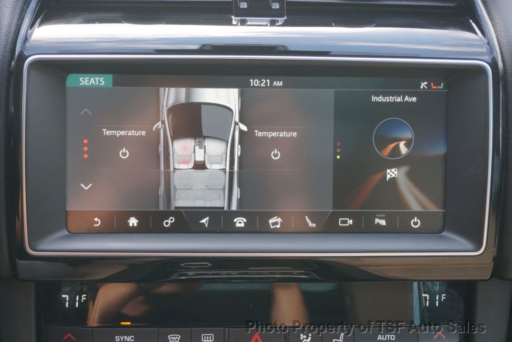 2019 Jaguar F-PACE 25t Premium AWD - 23073132 - 17