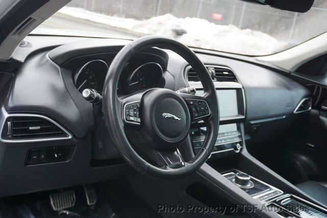 2019 Jaguar F-PACE 25t Premium AWD CARPLAY NAVI REAR CAMERA PANO ROOF HEATEDT SEATS - 22988737 - 16