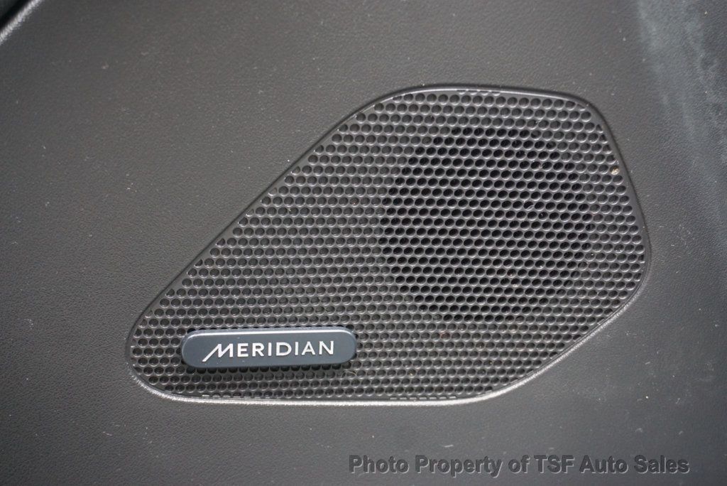 2019 Jaguar F-PACE 25t Premium AWD CARPLAY NAVI REAR CAMERA PANO ROOF HEATEDT SEATS - 22988737 - 33