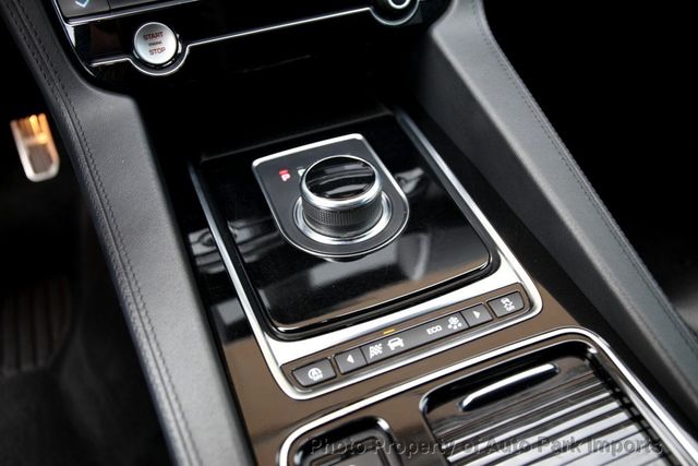 2019 Jaguar F-PACE 30t Prestige AWD - 22872208 - 41