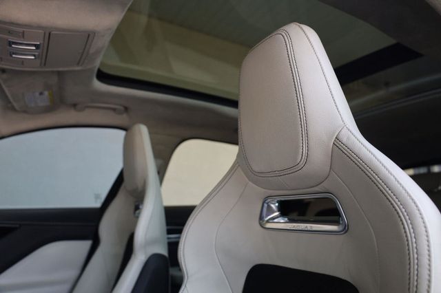 2019 Jaguar F-PACE 30t R-Sport - 23070706 - 19