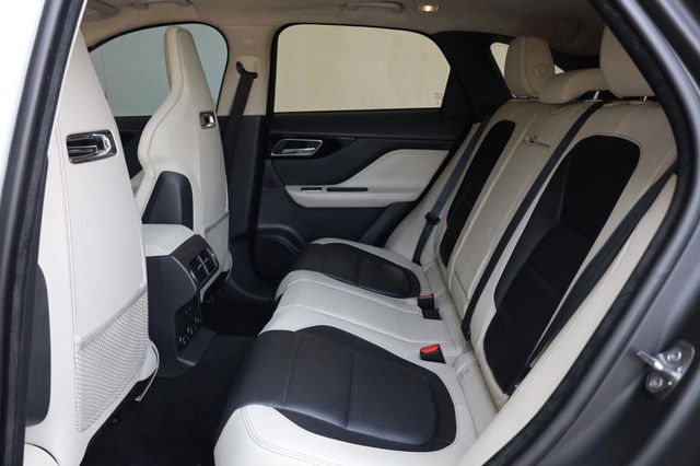 2019 Jaguar F-PACE 30t R-Sport - 23070706 - 22