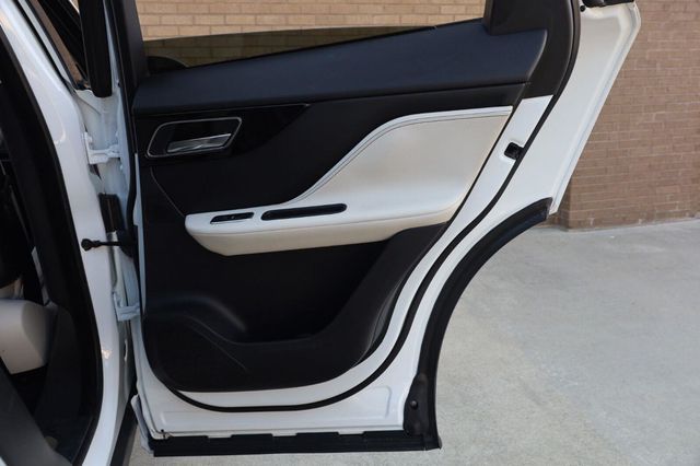 2019 Jaguar F-PACE 30t R-Sport - 23070706 - 24