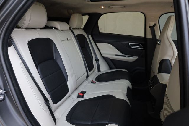 2019 Jaguar F-PACE 30t R-Sport - 23070706 - 25