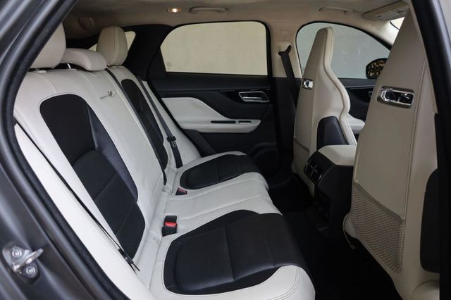 2019 Jaguar F-PACE 30t R-Sport - 23070706 - 26
